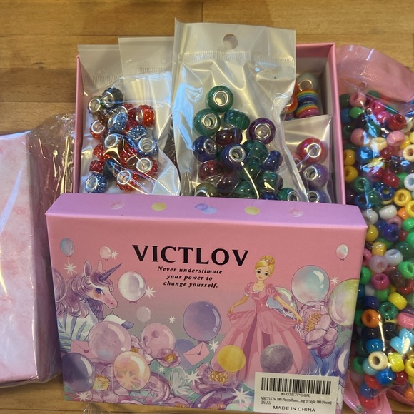 BEADS AND BEADING SUPPLIES- huge assortment! - Picture 7 of 12